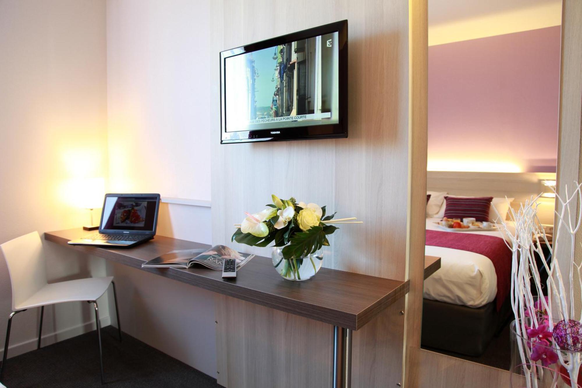 Brit Hotel Vannes-Theix Exterior photo